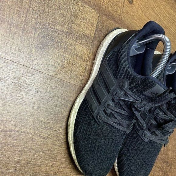 Womens Adidas UltraBoost 4.0 Core Black Running Athletic Gym Shoes‎ Size 7.5 GUC - Picture 5 of 8